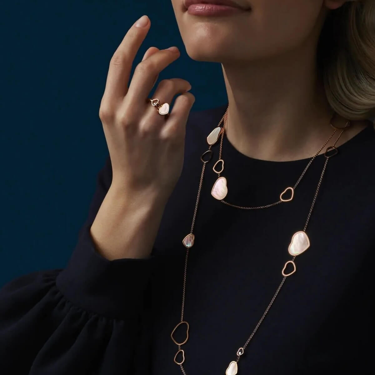 Naszyjnik Chopard Happy Hearts z różowego złota, diamentu i masy perłowej